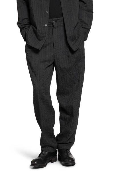  Tucked Loose Trousers 