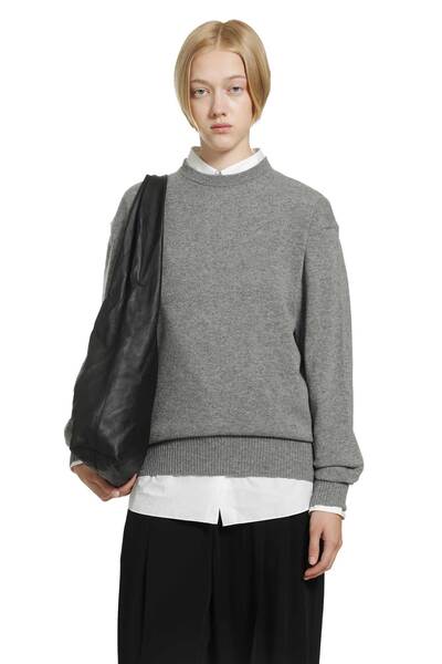  Classic Cashmere Sweater 