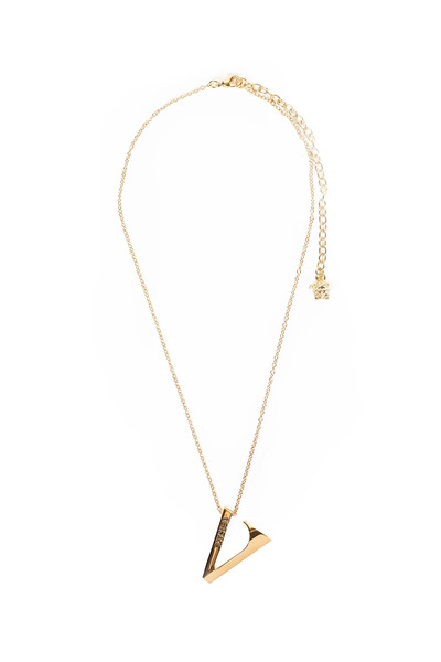  V Pendant Necklace 