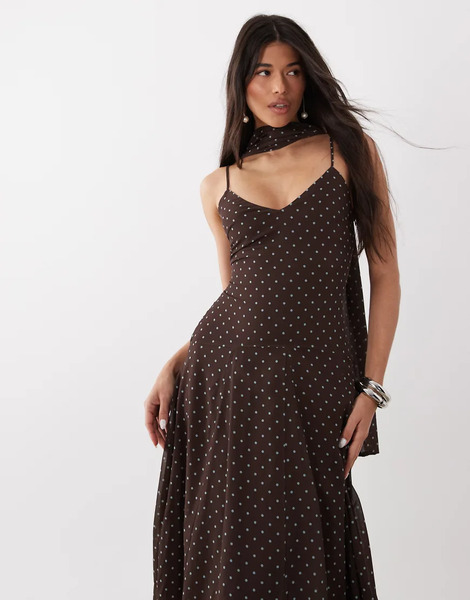  4th & Reckless Vestido Largo Marrón Chocolate De Tirantes Con Estampado De Lunares Azules Y Detalle De Fular De Chifón De 4th & Reckless-brown 