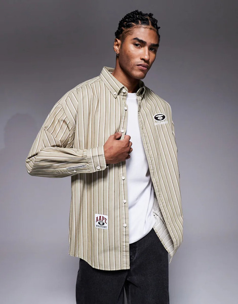  Aape By A Bathing Ape® Camisa Beis A Rayas Extragrande De Manga Larga Con Bordado En La Espalda De Aape By A Bathing Ape-neutro 