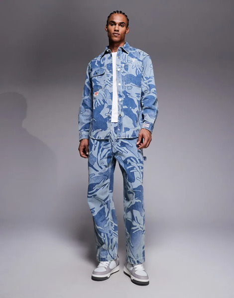 Aape By A Bathing Ape® Vaqueros Azules De Corte Suelto Con Estampado De Camuflaje De Aape By A Bathing Ape® (parte De Un Conjunto)-multicolor 