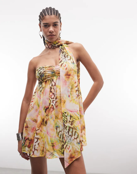  Afrm Vestido Corto Rosa Con Estampado Multicolor, Escote Palabra De Honor Y Detalle De Fular Extraíble Whyte De Afrm 