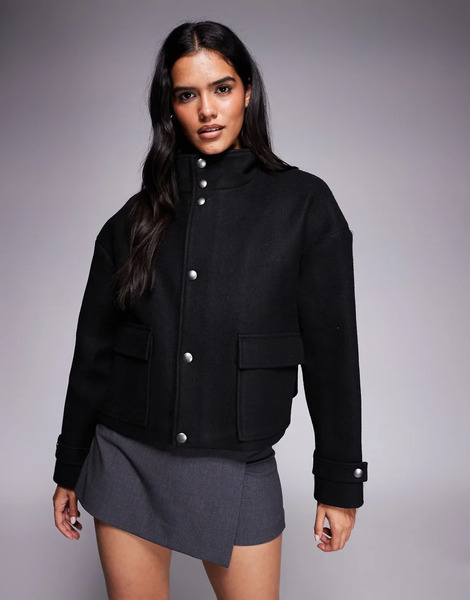  Aria Cove Chaqueta Negra Con Cuello Alzado, Cremallera Y Detalle De Bolsillo De Tejido Efecto Lana De Aria Cove-negro 