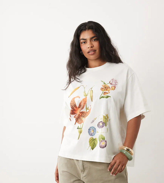  Asos Curve Asos Design Curve - Camiseta Blanca Extragrande Con Estampado Gráfico Floral De Estilo Vintage-blanco 