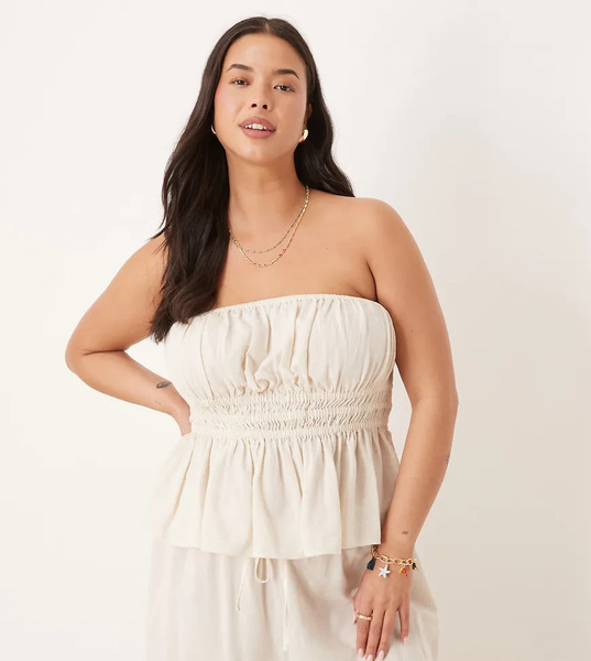  Asos Curve Top Playero Beis Fruncido Con Escote Palabra De Honor De Tejido De Mezcla De Lino Belle De Asos Design Curve-neutro 