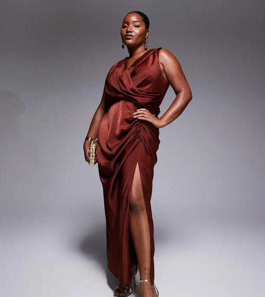  Asos Curve Vestido Largo Marrón Castaño Con Parte Delantera Drapeada Y Detalle De Abertura De Satén De Asos Design Curve-brown 