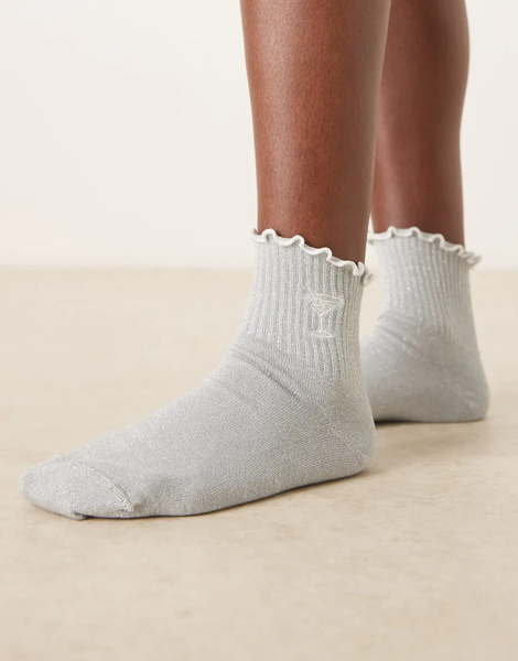  Asos Design Calcetines Plateados Y Grises Efecto Purpurina Con Copa De Martini Bordada Y Borde Ondulado De Asos Design-blanco 