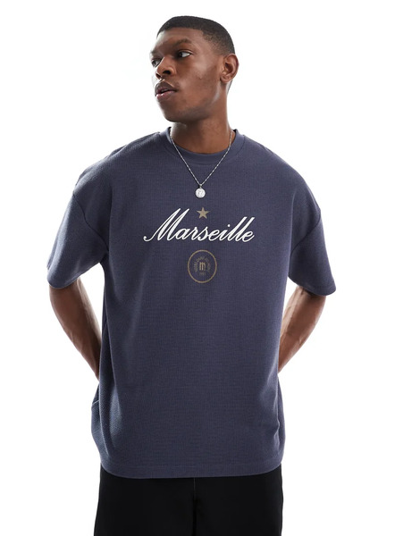  Asos Design Camiseta Gris Carbón Extragrande Con Estampado Gráfico De Ciudad De Tejido Grueso Gofrado De Asos Design 