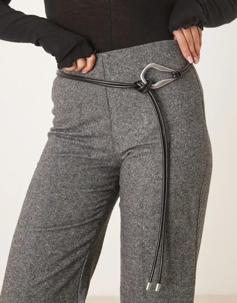  Asos Design Cinturón Negro Para Cintura Y Cadera Con Diseño Deslizante Y Hebilla Plateado Antiguo De Asos Design 