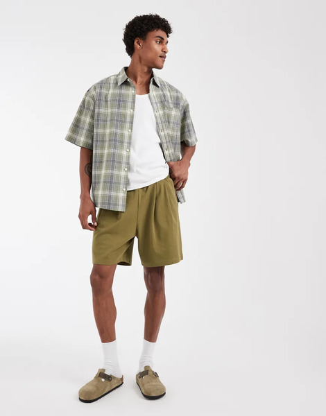  Asos Design Asos Design Circular Design Collection - Pantalones Cortos Verdes Extragrandes Con Pinzas De Punto Liso 