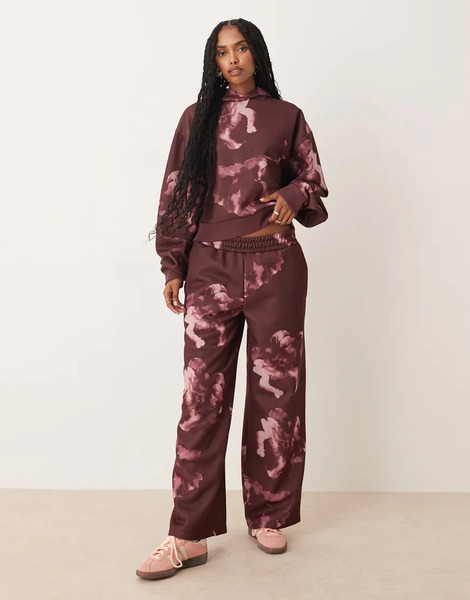  Asos Design Joggers Color Ciruela De Pernera Recta Con Diseño Floral Integral De Asos Design (parte De Un Conjunto)-morado 