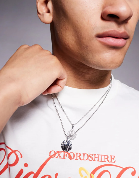  Asos Design Pack De 2 Collares Plateados Para Festivales Con Colgante Efecto Fundido Y Repujado De Acero Inoxidable Resistente Al Agua De Asos Design 