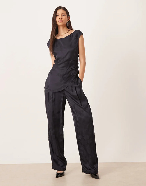  Asos Design Pantalones De Sastre Azul Marino De Talle Alto Y Pernera Recta De Jacquard Satinado De Asos Design (parte De Un Conjunto) 