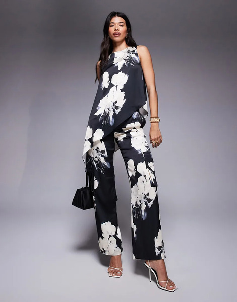  Asos Design Pantalones De Sastre Cargo De Pernera Recta Con Estampado Floral De Asos Design (parte De Un Conjunto)-multicolor 