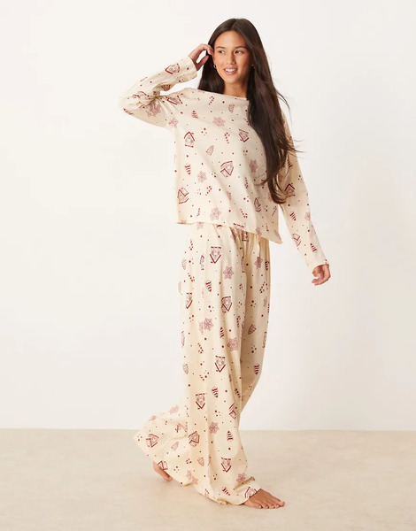  Asos Design Pijama Color Crema De Top De Manga Larga Y Pantalones Con Estampado De Galletas De Navidad De Asos Design-blanco 