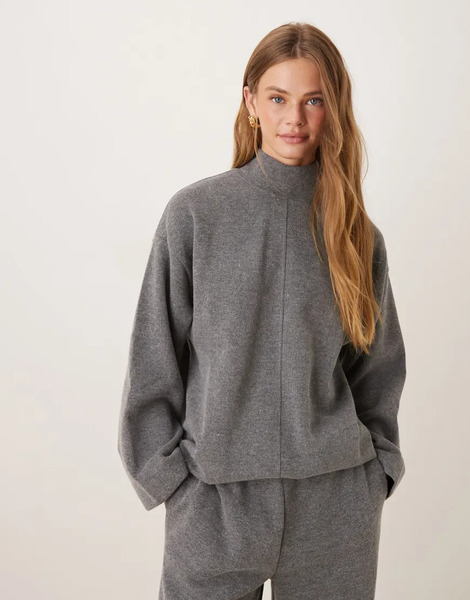  Asos Design Top Gris Carbón De Corte Alargado Con Cuello Vuelto Y Costura Delantera De Tejido Muy Suave De Asos Design (parte De Un Conjunto) 