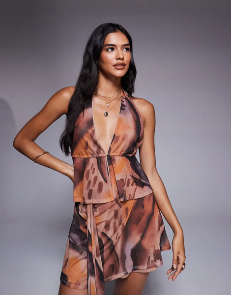  Asos Design Top Marrón Con Cuello Halter, Espalda Descubierta Y Estampado Abstracto De Malla De Asos Design (parte De Un Conjunto)-multicolor 