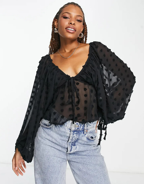  Asos Design Top Negro De Manga Larga Con Sobrefalda En El Bajo Y Detalle De Lazada En El Cuello De Plumeti De Asos Design 