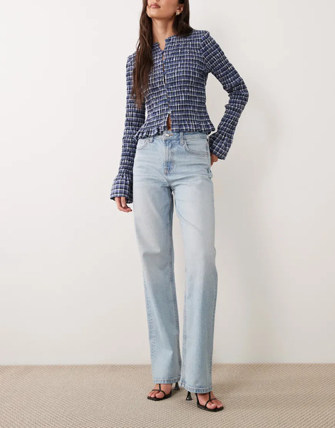 Asos Design Vaqueros Cómodos Y Elásticos De Pernera Recta Con Lavado Claro De Asos Design-azul 