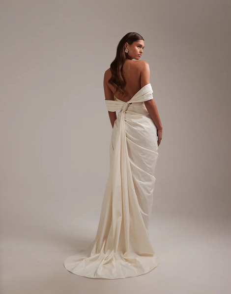  Asos Design Vestido De Novia Largo Blanco Marfil Drapeado Con Escote Bardot Y Detalle De Lazada En La Espalda De Tafetán De Asos Design 
