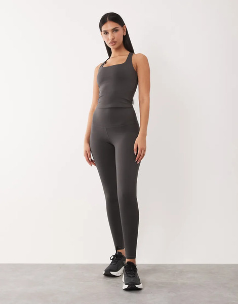  Asos Leggings Deportivos Gris Ahumado De Talle Alto Con Bolsillo Interior Y Detalle Moldeador En La Parte Trasera Icon De 4505 Hourglass 