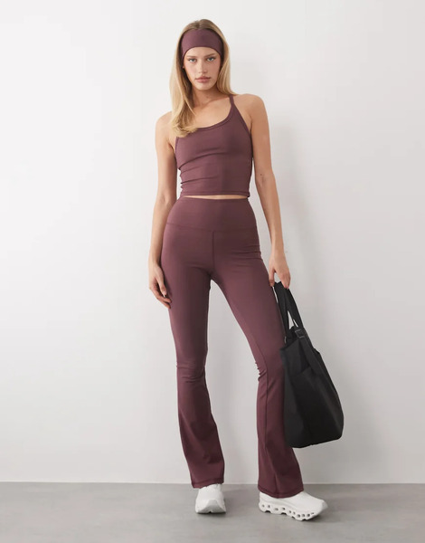  Asos 4505 - Leggings Morado Ciruela Para Yoga De Talle Alto Y Corte Slim Acampanado De Tejido Suave Icon-rosa 