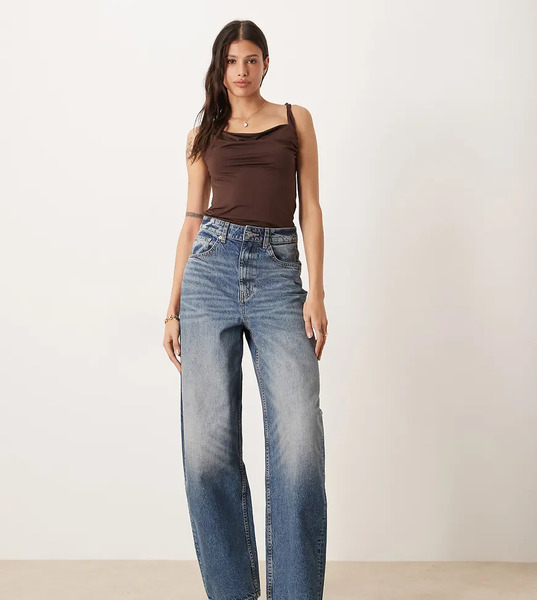  Asos Tall Vaqueros De Talle Alto Y Pernera Barrel Con Lavado Oscuro Medio De Asos Design Tall Circular Design Collection-azul 