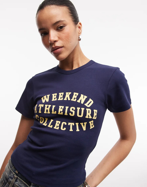  Asos Weekend Collective Camiseta Azul Marino Con Diseño Encogido Y Estampado Gráfico athleisure De Canalé De Weekend Collective 