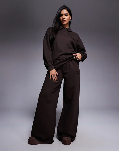  Asos Weekend Collective Joggers Marrón Chocolate De Pernera Ancha Con Gráfico ski Club De Punto Grueso De Weekend Collective (parte De Un Conjunto)-brown 