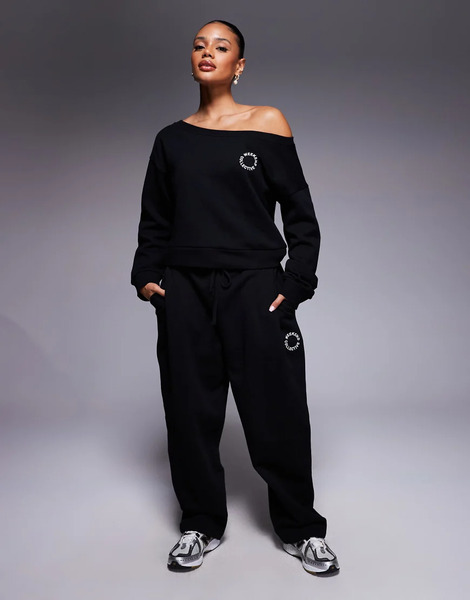  Asos Weekend Collective Joggers Negros De Pernera Barrel Con Detalle De Costura De Weekend Collective (parte De Un Conjunto) 