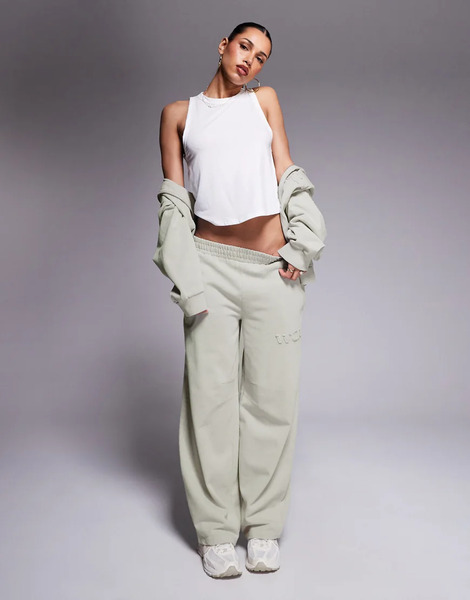  Asos Weekend Collective Joggers Verde Salvia Lavado De Pernera Barrel De Tejido Grueso De Weekend Collective (parte De Un Conjunto) 