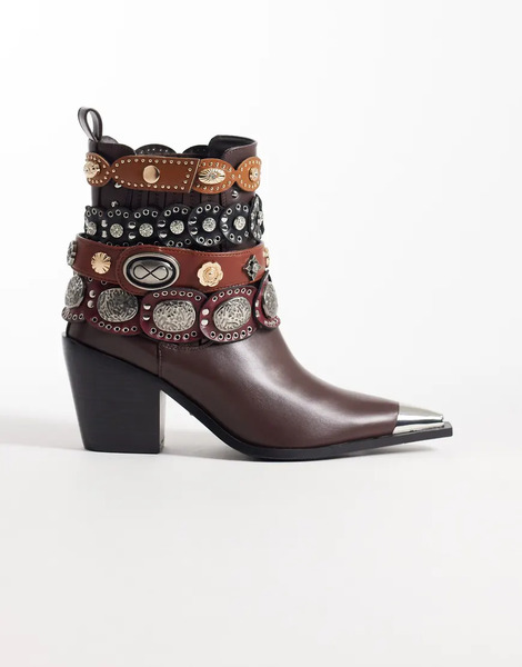  Azalea Wang Botines Marrones De Caña Media De Estilo Wéstern Con Diseño De Cinturones Adornados Dusan De Azalea Wang-brown 