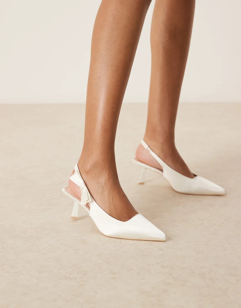  Be Mine Zapatos De Novia Blanco Marfil Destalonados De Tacón Con Detalle De Lazo De Satén Almeria De Be Mine 