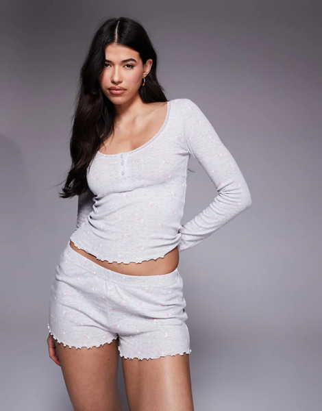  Boux Avenue Pijama Gris Jaspeado De Pantalones Cortos Y Top De Manga Larga Con Patrón De Corazones De Punto Pointelle De Boux Avenue 