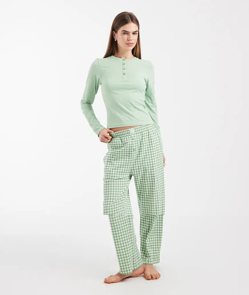  Brave Soul Pijama Verde Salvia De Camiseta De Manga Larga Con Cuello Panadero Y Pantalones A Cuadros Vichy De Algodón De Brave Soul 