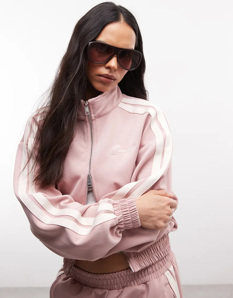  Cernucci Cernucci - Chaqueta Corta Rosa Claro Con Cuello Alzado, Cremallera Doble Y Cintas En Las Mangas (parte De Un Conjunto) 