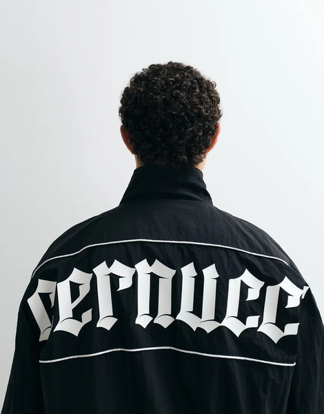  Cernucci Cernucci - Chaqueta De Chándal Negra Con Cuello Alzado Y Logo Estampado En La Espalda De Nailon-negro 