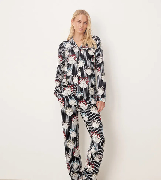  Chelsea Peers Tall Pijama De Manga Larga Con Estampado De Bolas De Discoteca Y Cuello De Solapas De Poliéster Para Navidad De Chelsea Peers Tall-multicolor 