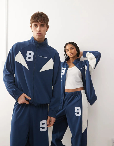  Collusion Chaqueta De Chándal Azul Con Estampado Gráfico De Nailon De Collusion Unisex (parte De Un Conjunto)-azul Marino 