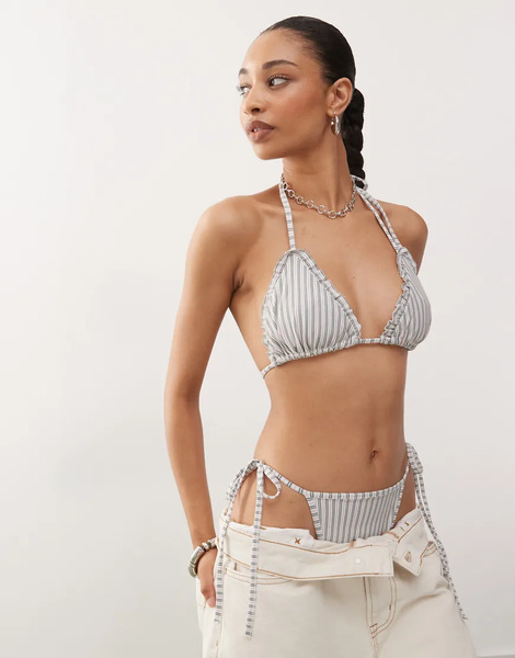  Collusion Top De Bikini Blanco A Rayas De Collusion 