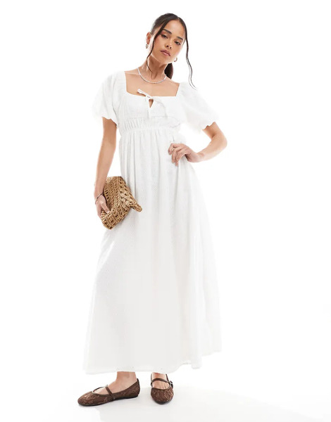  Daisy Street Vestido Semilargo Blanco Hueso Con Mangas Abullonadas, Bordado Inglés Y Detalle De Lazada En El Pecho De Daisy Street 