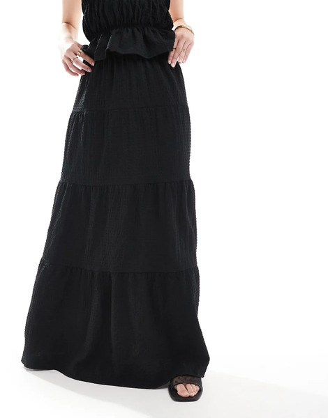  Esmée Falda Playera Negra Escalonada De Tejido Texturizado Transparente Exclusiva De Esmée (parte De Un Conjunto)-negro 