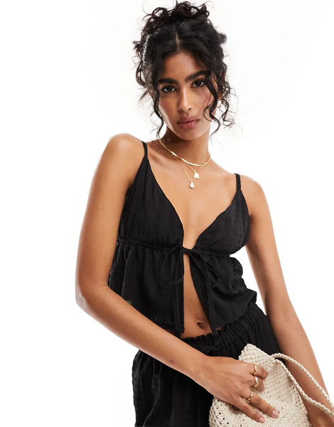  Esmée Top Playero Negro Con Lazada Delantera Y Acabado Texturizado Exclusivo De Esmée (parte De Un Conjunto) 
