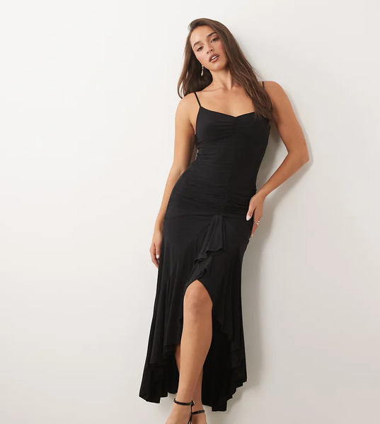 Fashionkilla Fashionkilla - Colección Exclusiva - Vestido Largo Negro Ceñido De Tirantes Con Diseño Moldeado Doble, Volantes En La Parte Delantera Y Bajo Asimétrico 