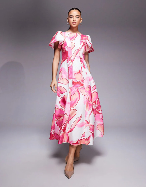  Forever New Vestido Semilargo Rosa Con Estampado Floral, Mangas Fluidas, Diseño De Paneles Y Abertura En La Espalda De Forever New 