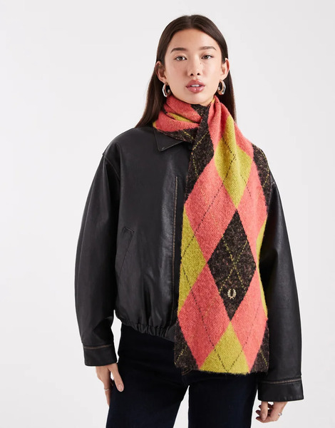  Fred Perry Bufanda Multicolor Con Estampado De Rombos De Fred Perry 