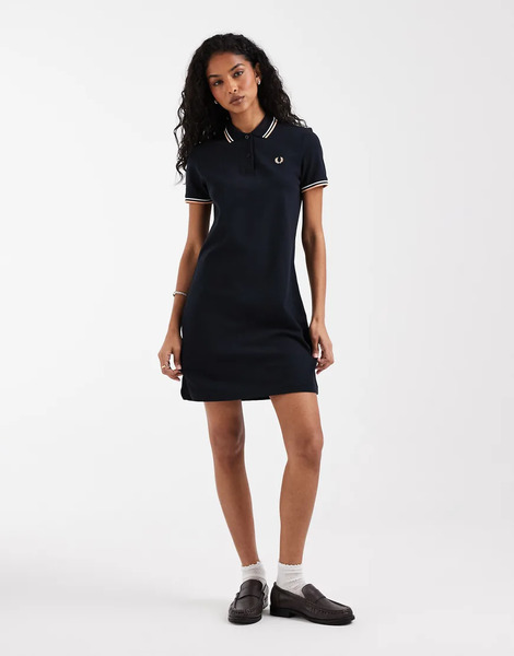  Fred Perry Vestido Corto Azul Marino Con Cuello Estilo Polo Y Ribetes Dobles Blancos Y Color Melocotón De Fred Perry 