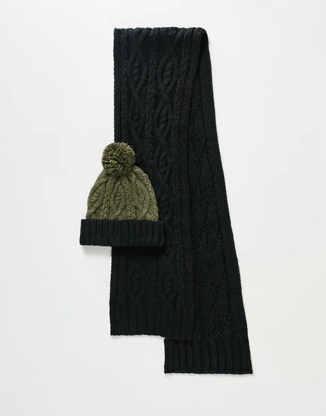  French Connection Set Azul Marino Y Caqui De Gorro Y Bufanda Con Diseño A Dos Colores De Punto De Ochos De French Connection 