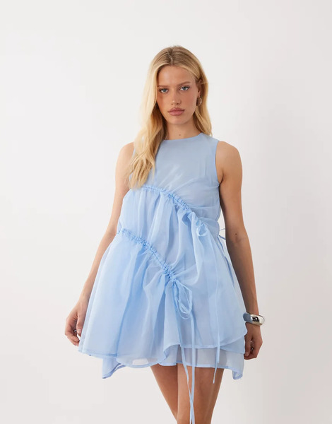  Ghospell Ghospell - Indie - Vestido Corto Azul Claro Sin Mangas Con Detalle De Cordón Ajustable Y Capa Superpuesta De Malla 